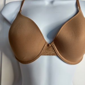 NWOT Natori Private Luxuries lace trim Bra Beige 36C